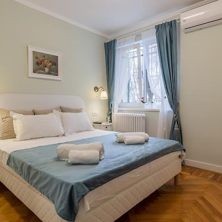 בוקרשט Central Stylish & Cozy One Bedroom Apartment - Adela Accommodation - Ideal For Long Stays מראה חיצוני תמונה